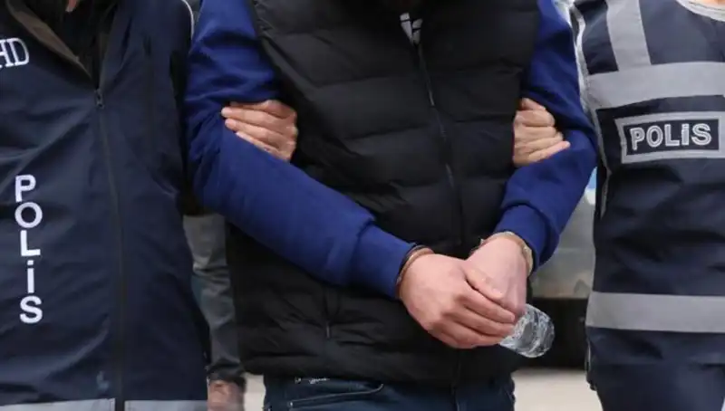 Türkiye'de DAEŞ'e Yönelik Büyük Operasyon: 4 Gözaltı Gerçekleşti