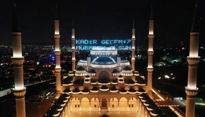 Kadir Gecesi 2025: Ramazan’ın En Mübarek Gece Hakkında Her Şey