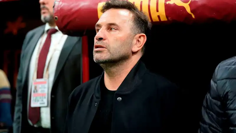 Galatasaray'da Okan Buruk'tan Şaşırtan Tek Değişiklik Neden Yapıldı?