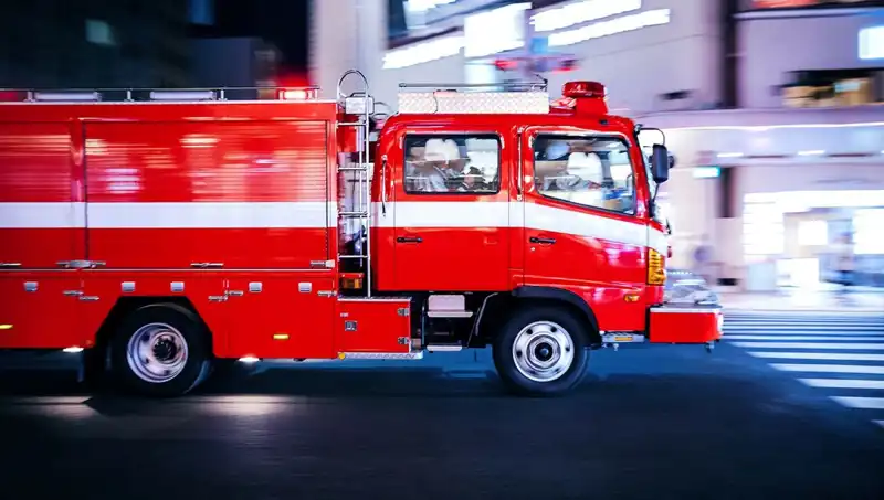 Tokyo'da Bina Yangını: Yangın Sonrası İki Yaralı ve Panik Havası
