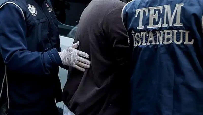 İstanbul'da DHKP-C Operasyonu: 35 Gözaltı, Eski Başkan Şükrü Genç İle Sarsıldı